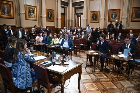 Los pliegos supremos, al borde del precipicio