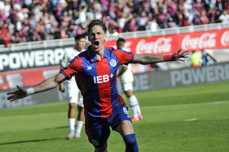 San Lorenzo festejó en el final y hace ilusionar a su gente